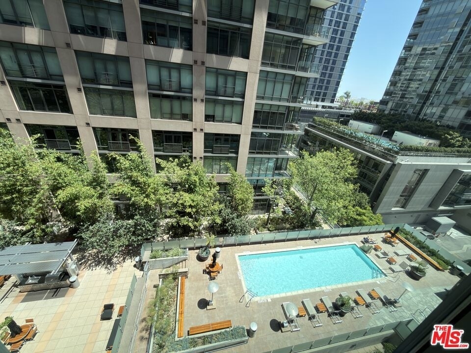 1100 S Hope Street - Photo 16