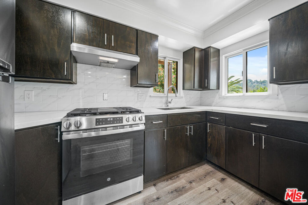 238 Thorne Street - Photo 5