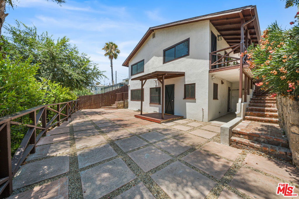 238 Thorne Street - Photo 12