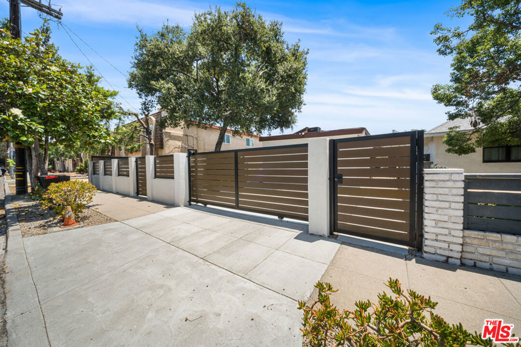 238 Thorne Street - Photo 14