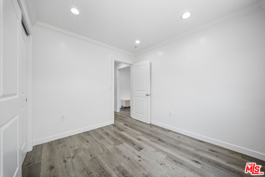 238 Thorne Street - Photo 10