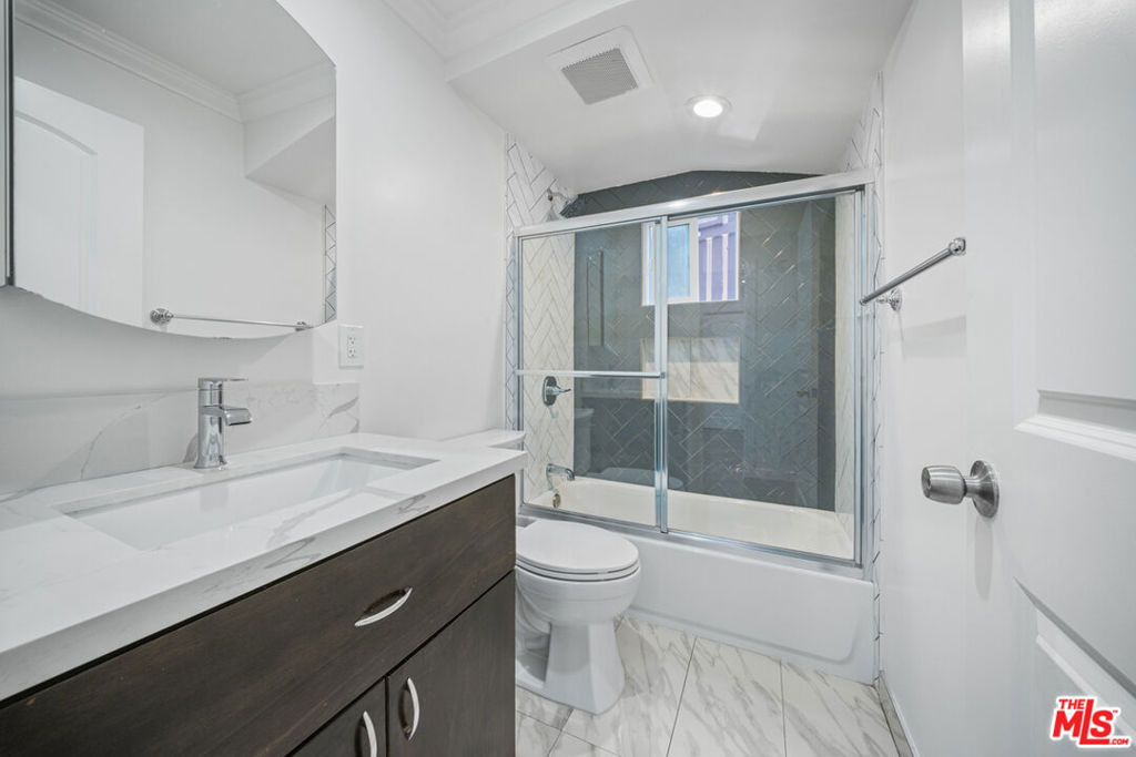 238 Thorne Street - Photo 8