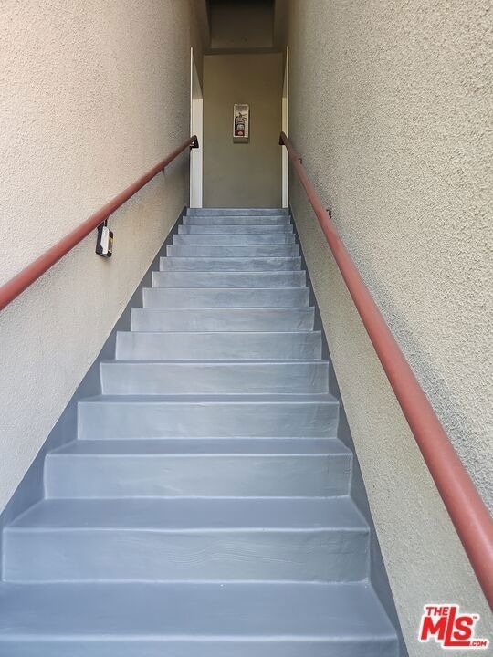 22705 Del Valle Street - Photo 4