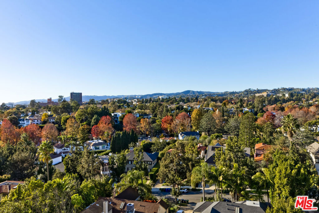 10445 Wilshire Boulevard - Photo 23