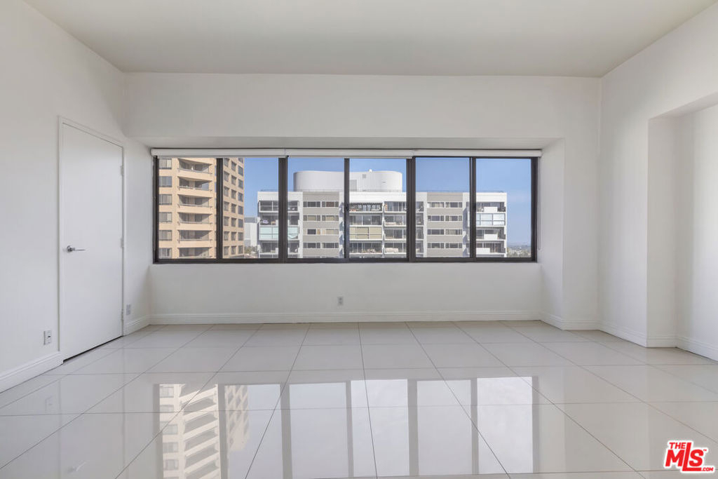 10445 Wilshire Boulevard - Photo 12