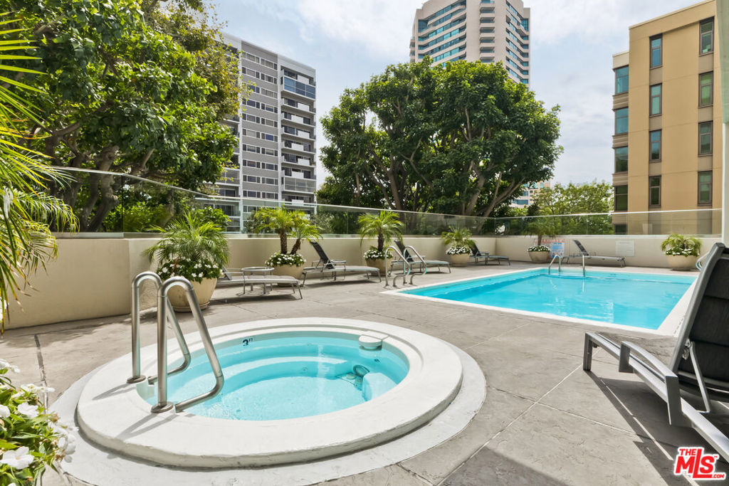 10445 Wilshire Boulevard - Photo 21