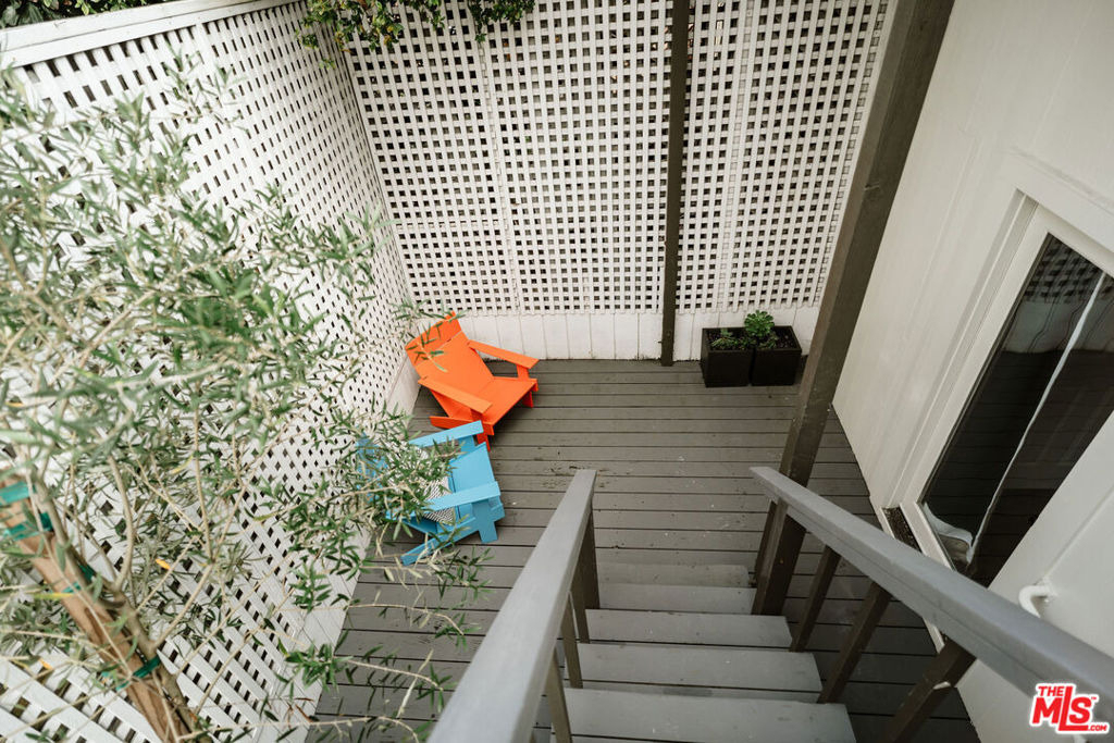 2788 Bush Street - Photo 15