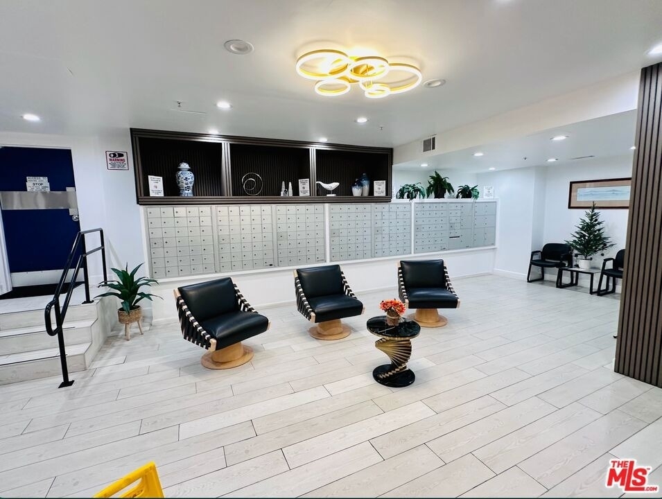 10982 Roebling Avenue - Photo 10