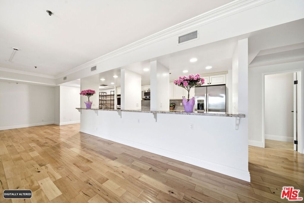 10660 Wilshire Boulevard - Photo 18