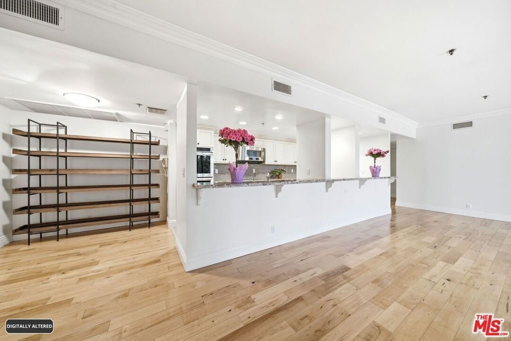 10660 Wilshire Boulevard - Photo 20