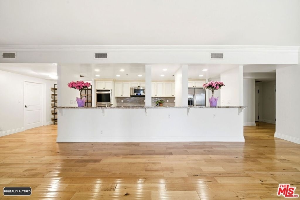 10660 Wilshire Boulevard - Photo 19