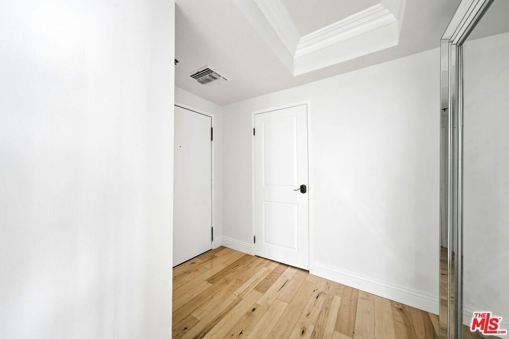 10660 Wilshire Boulevard - Photo 16