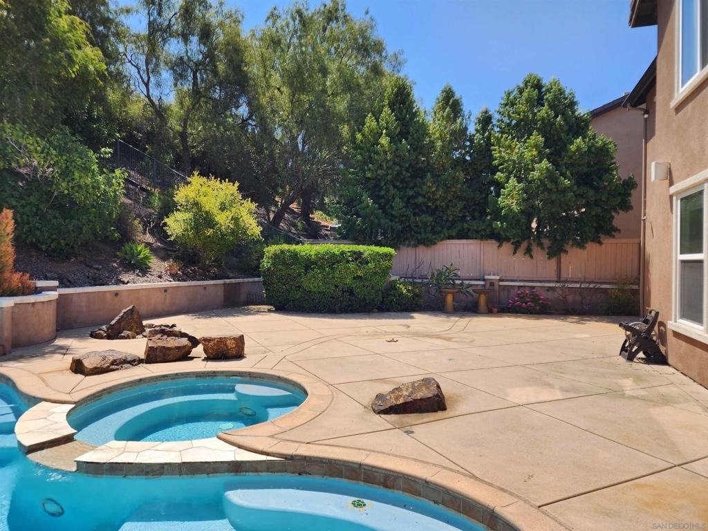 16073 Falcon Crest Dr. - Photo 64