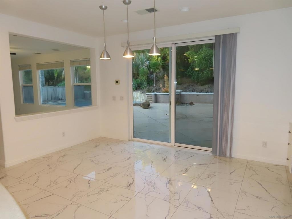 16073 Falcon Crest Dr. - Photo 21