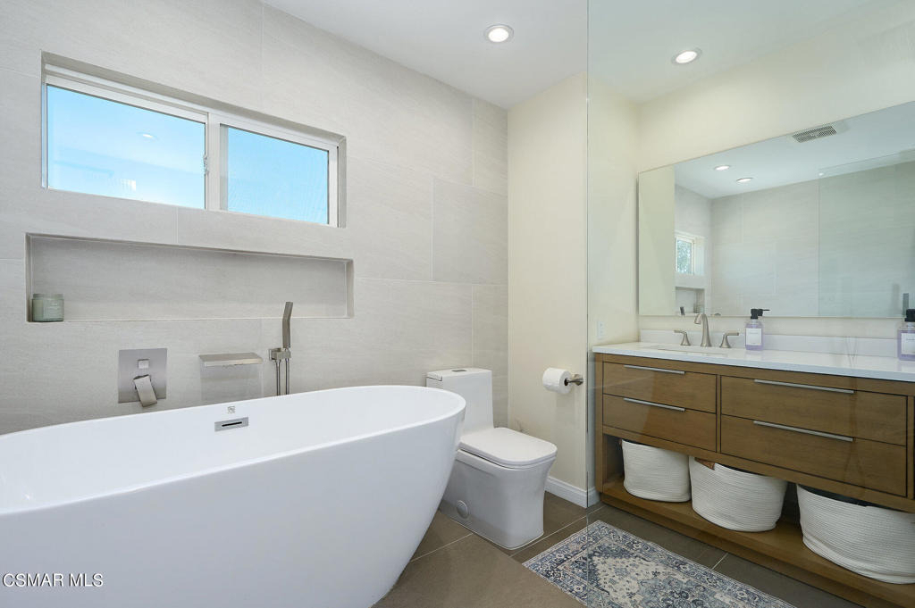 5557 Adelina Court - Photo 33