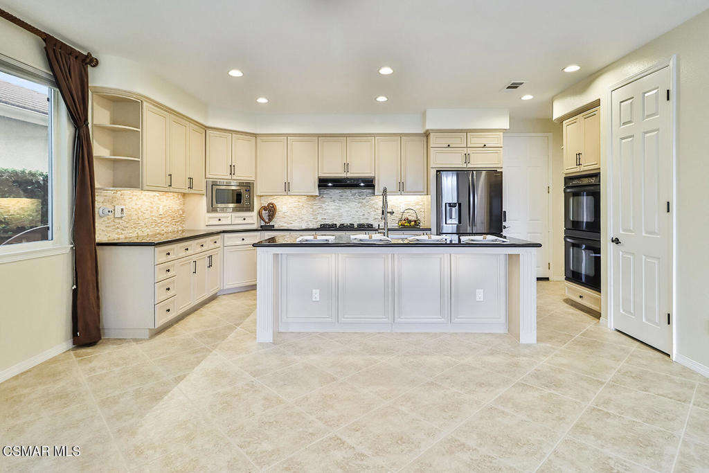 13790 Stagecoach Trail - Photo 16