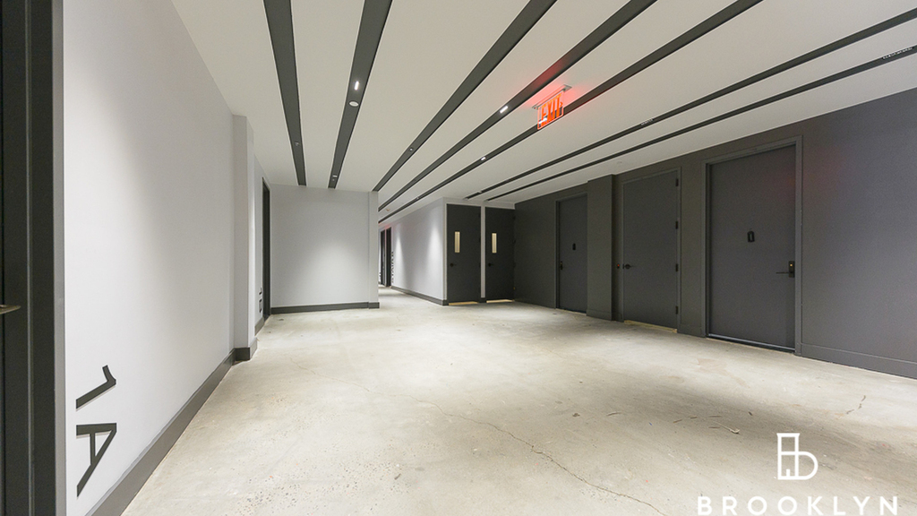 1461 Gates Avenue - Photo 16