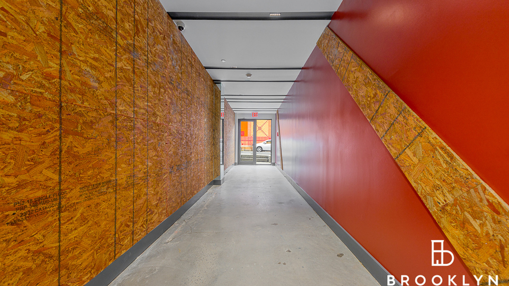 1461 Gates Avenue - Photo 2