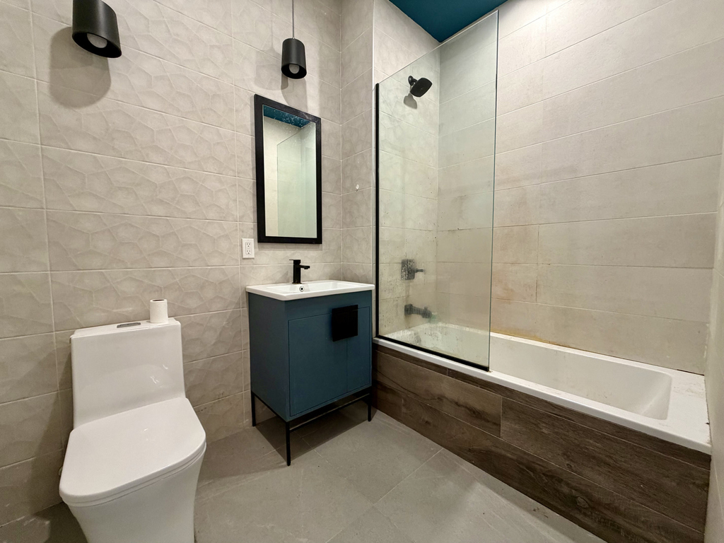 1477 Greene Avenue - Photo 4