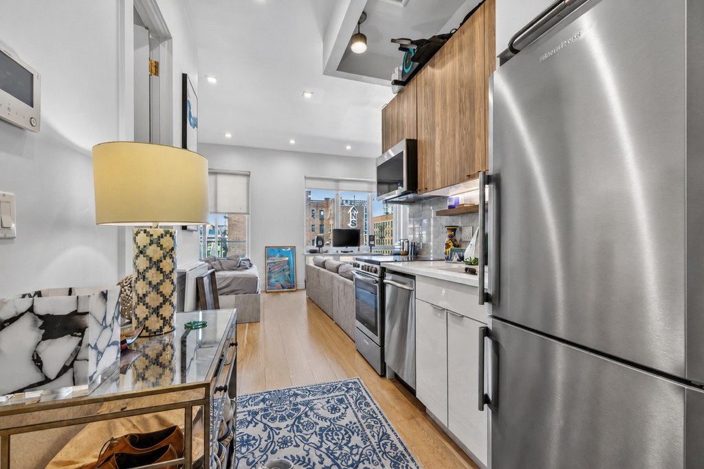 164 South 3rd Street - Photo 3