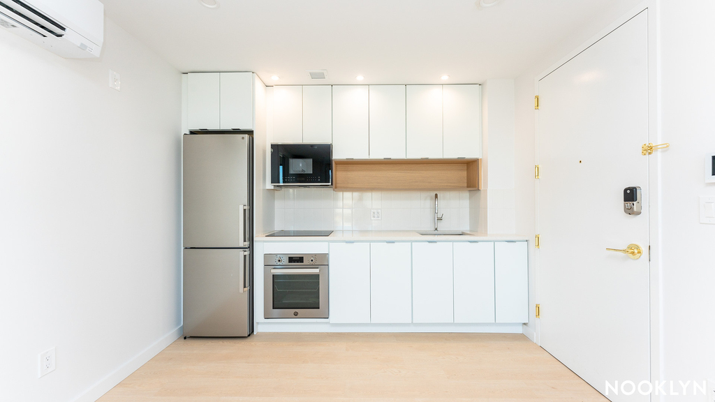 280 Meeker Ave 11211 - Photo 0