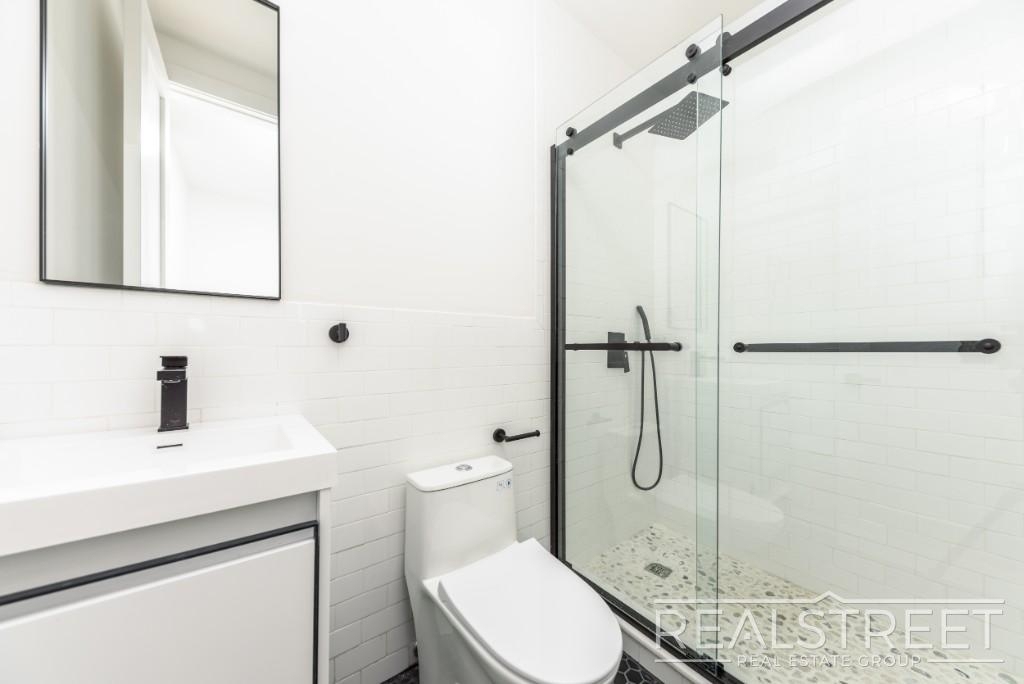 10 Marconi Pl - Photo 7