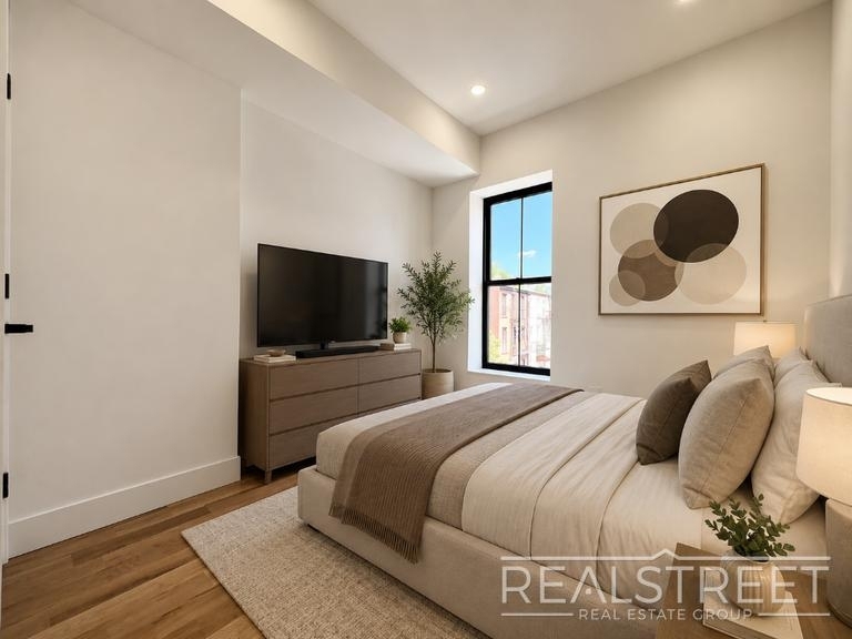 10 Marconi Pl - Photo 5