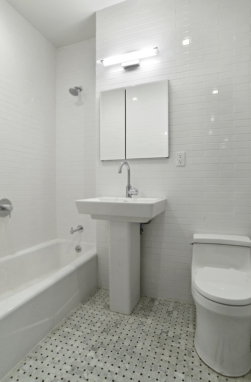Madison Avenue - Photo 5
