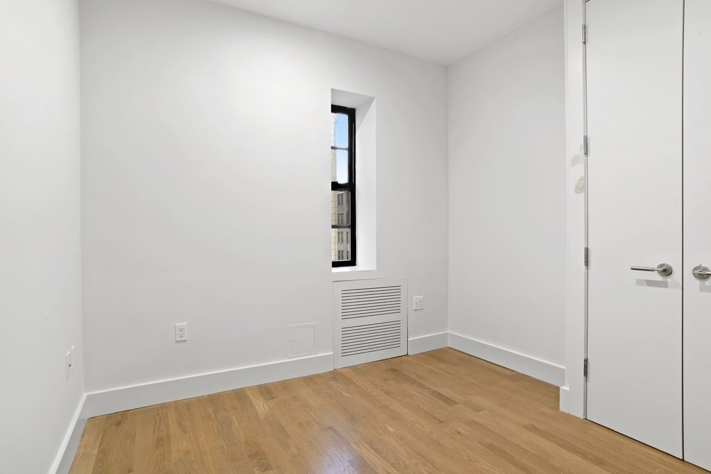Madison Avenue - Photo 4