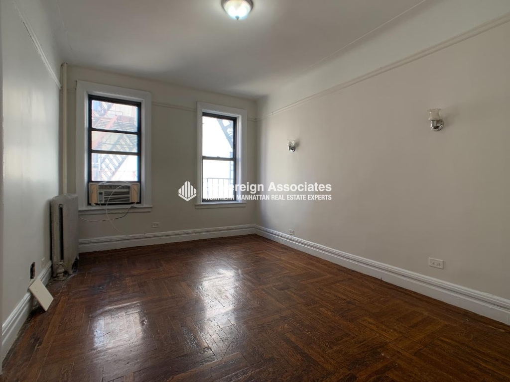 21 Magaw Place - Photo 1