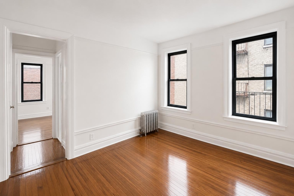 21 Magaw Place - Photo 1