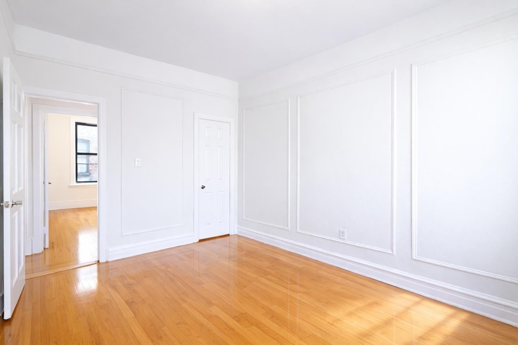 540 Fort Washington Avenue - Photo 4