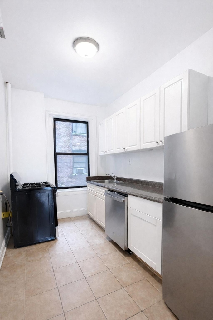 540 Fort Washington Avenue - Photo 9
