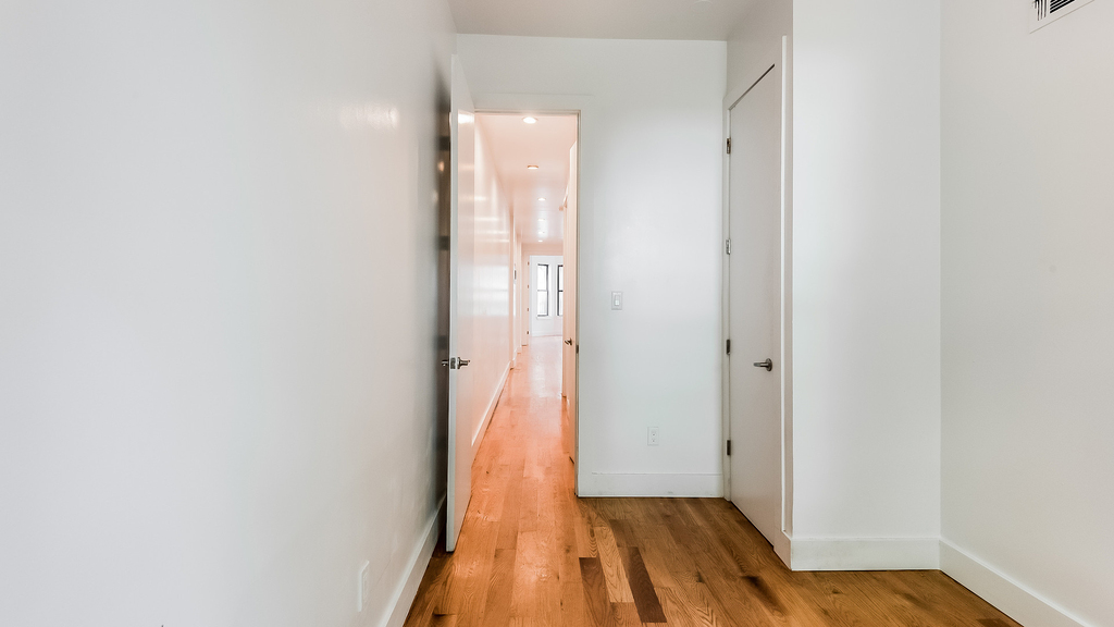 1141 Greene Ave 11221 - Photo 4