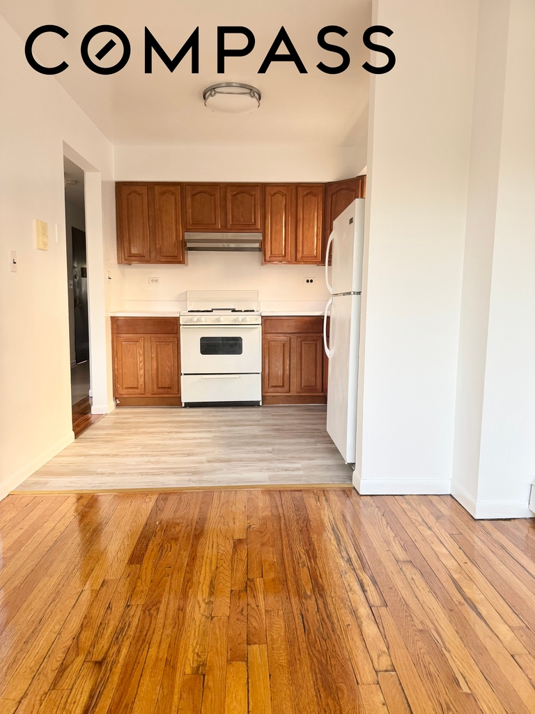 39th Avenue - Photo 3