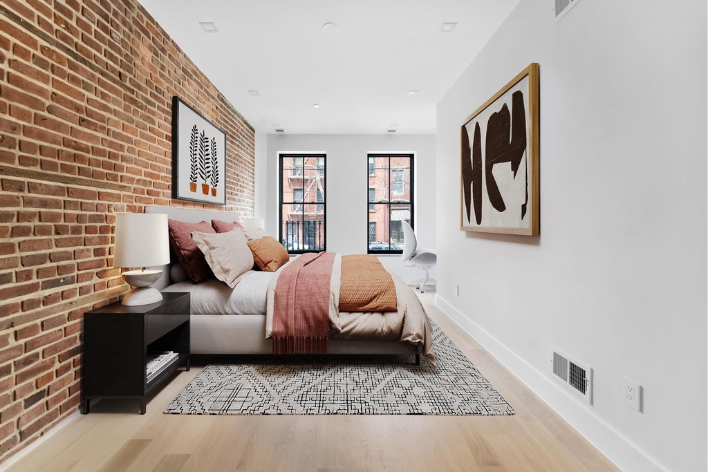 112 Luquer St - Photo 9