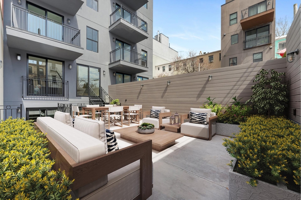 112 Luquer St - Photo 3