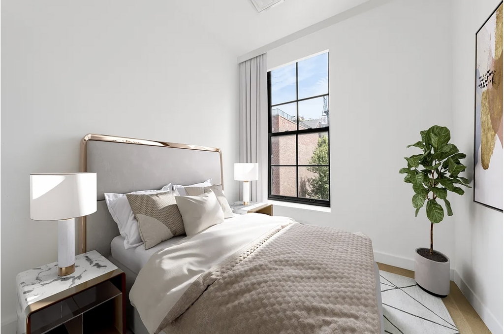 496 Broadway - Photo 12