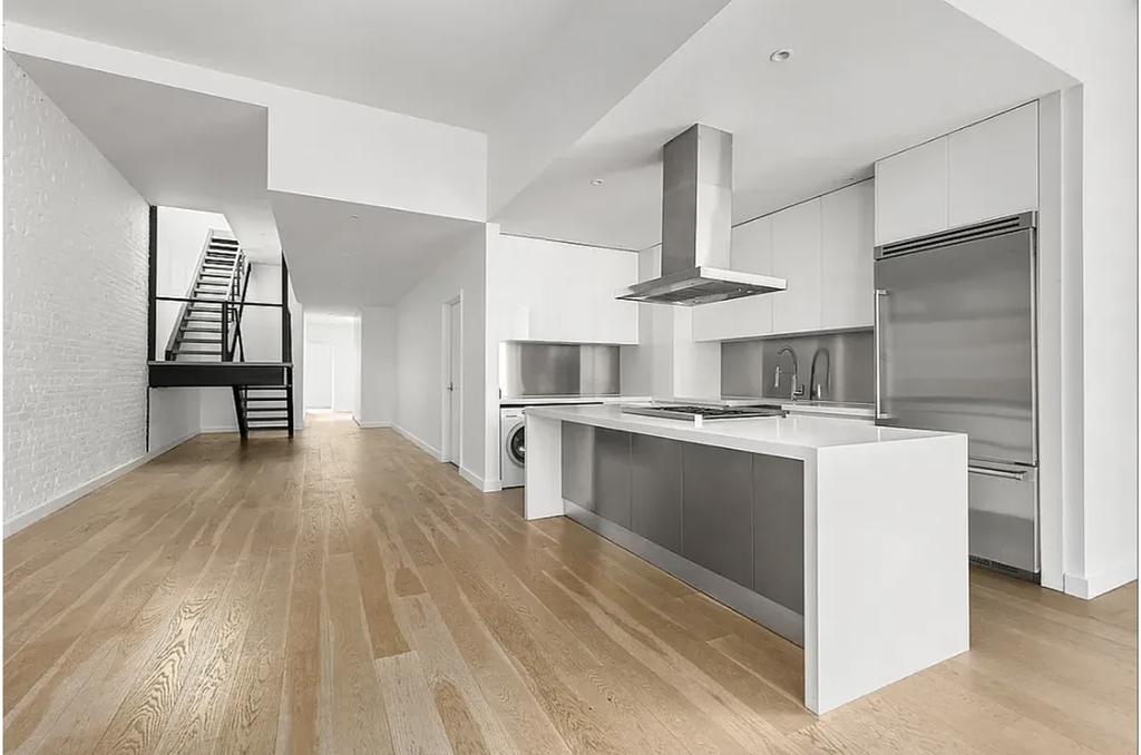496 Broadway - Photo 4