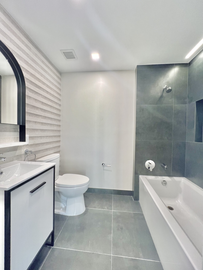 299 East 161st Street - Photo 4