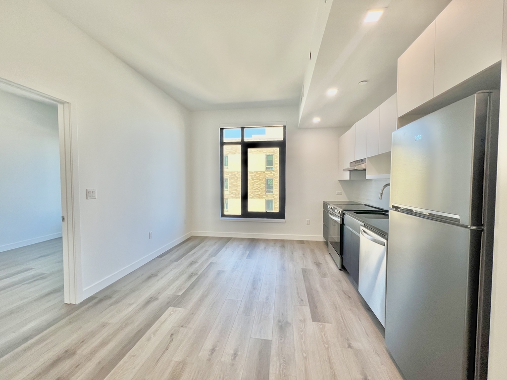 299 East 161st Street - Photo 9