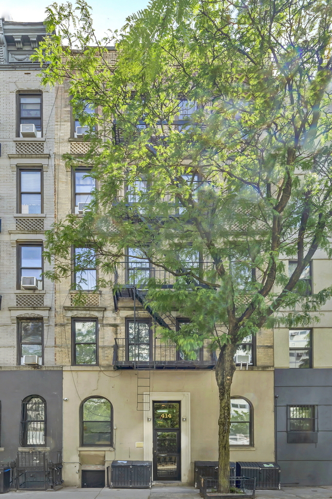 West 49th Street - Photo 5