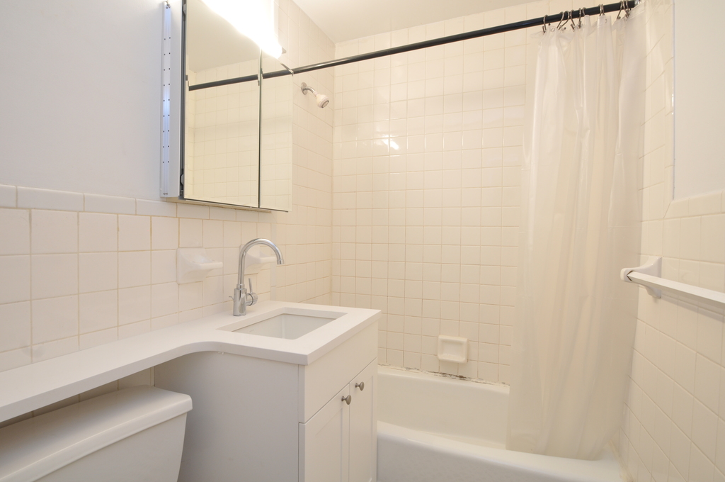414/416 East 84th Street - Photo 2