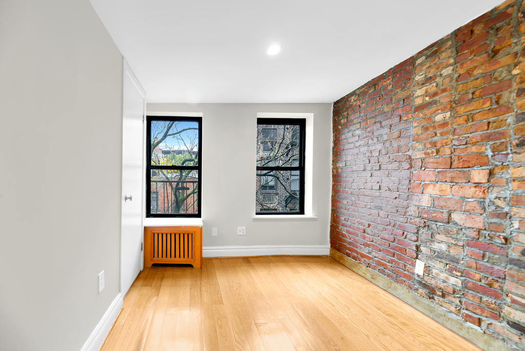 Christopher Street - Photo 2
