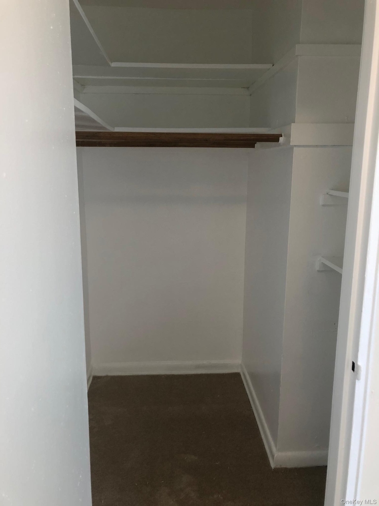 222 North Broadway - Photo 3