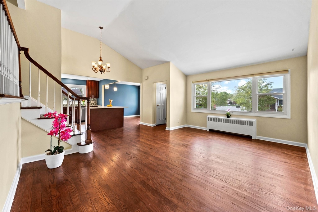 44 Bruce Lane - Photo 3