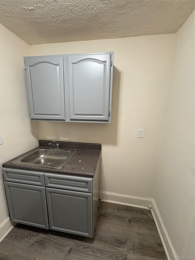 30 Locust Hill Avenue - Photo 2