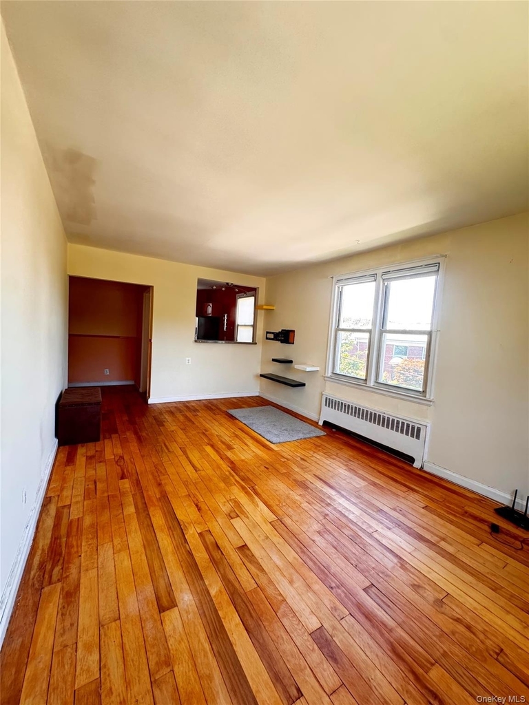 8 Wainwright Avenue - Photo 0