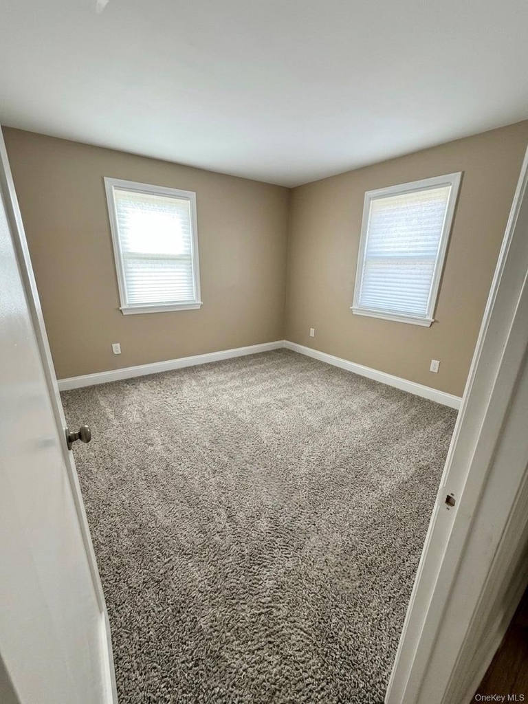 176-65 132nd Avenue - Photo 11