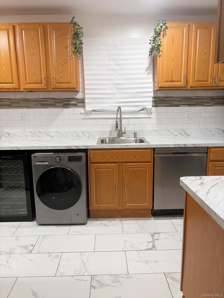 176-65 132nd Avenue - Photo 7